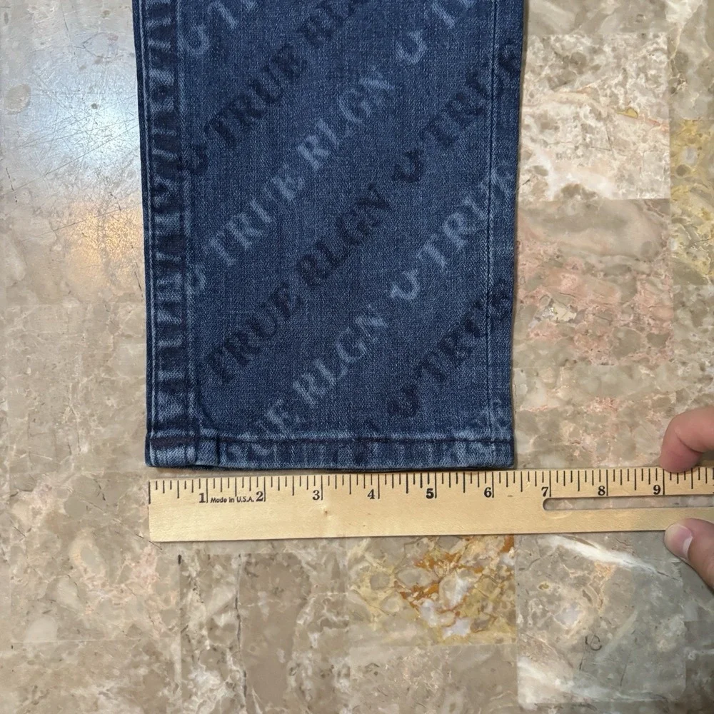 True Religion follow inseam